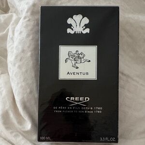 Creed Aventus Black and White Box